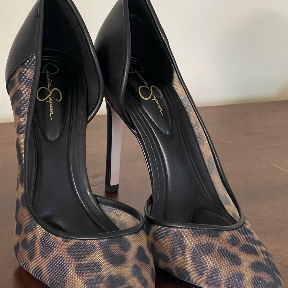 Jessica Simpson Brown and Black Leopard Print Heels